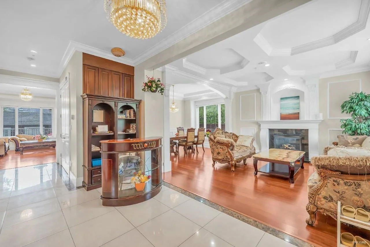 Luxurious Getaway In Vancouver-Private Room With Attached Bathroom 0*, Vancouver